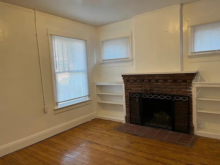 117 High St NE — Photo 4