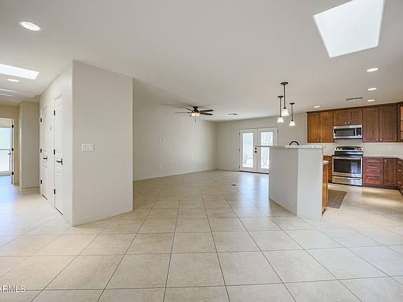 5th image of 9524 W CEDAR HILL Circle