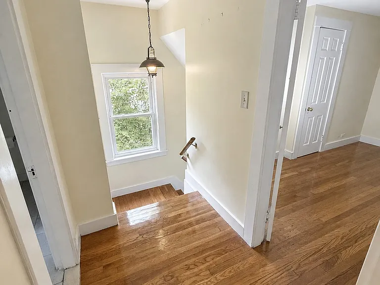 20 Old Cambridge Tpke — Photo 19