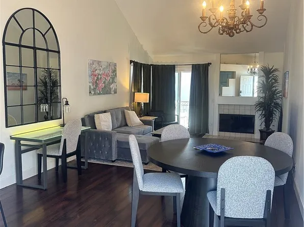 430 Lake St Unit 304, Huntington Beach, CA 92648