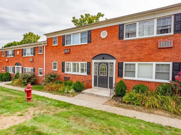 1879 Crompond Road #E-18, Peekskill, NY 10566