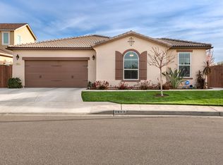 6853 E Saginaw Way, Fresno, CA