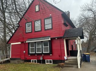 215 Montgomery St SE, Grand Rapids, MI 49507