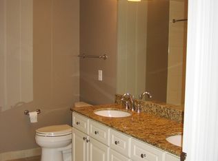 5 Park Pl APT 529, Annapolis, MD 21401