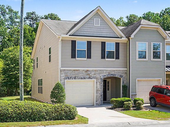3rd image of 1315 Garden Stone Dr