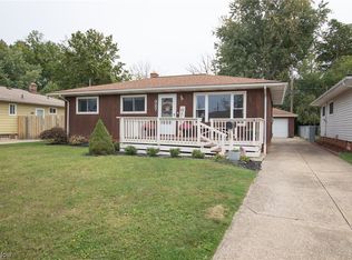 327 Erieview Blvd, Sheffield Lake, OH