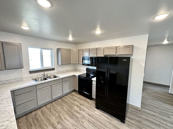 3187 Queen Anns St #4