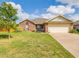 114 Cherokee Trl, Alvarado, TX 76009