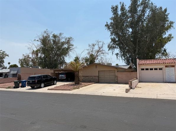 2605 Country Club Dr