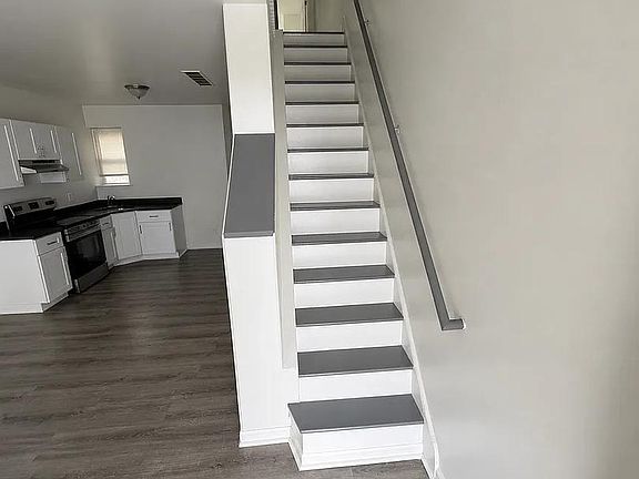4th image of 125 N Wilton St