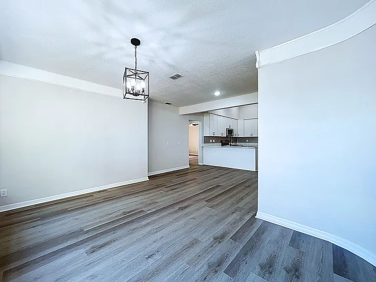 2881 Hammock Dr — Photo 24