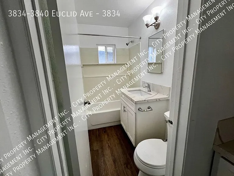 3834-3840 Euclid Ave #3834 — Photo 4
