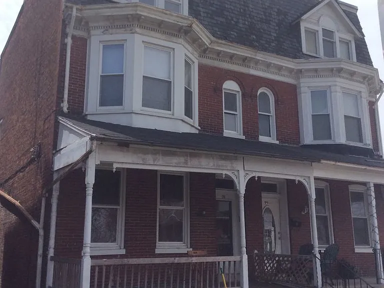 730 Roosevelt Ave #2 — Photo 1
