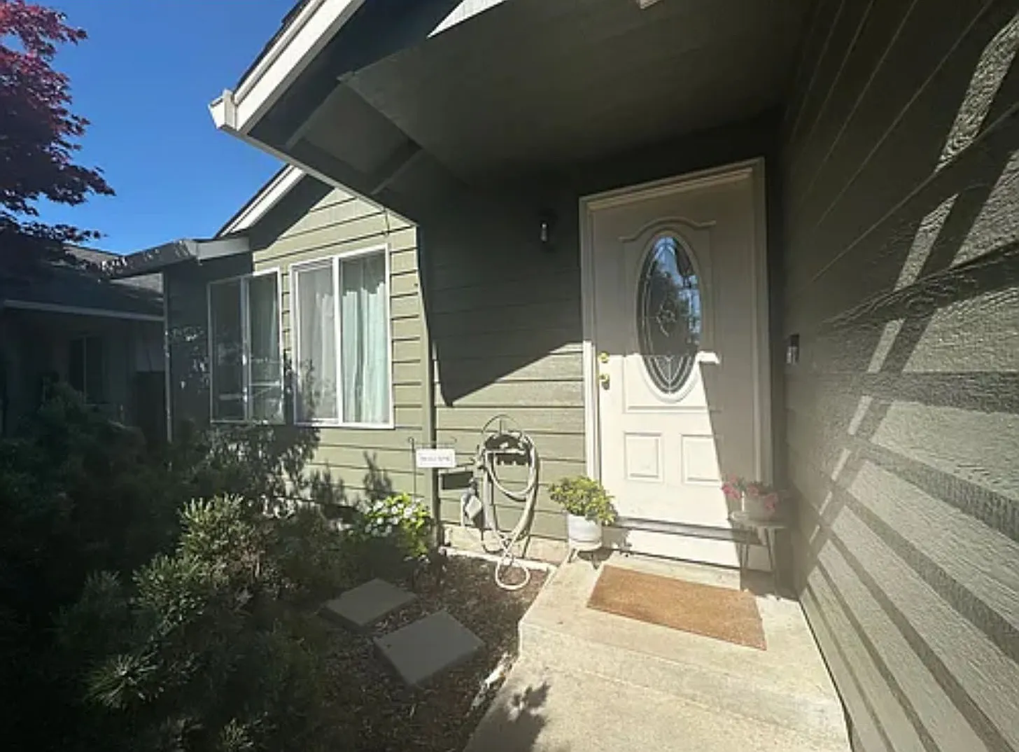 single level house — Photo 3