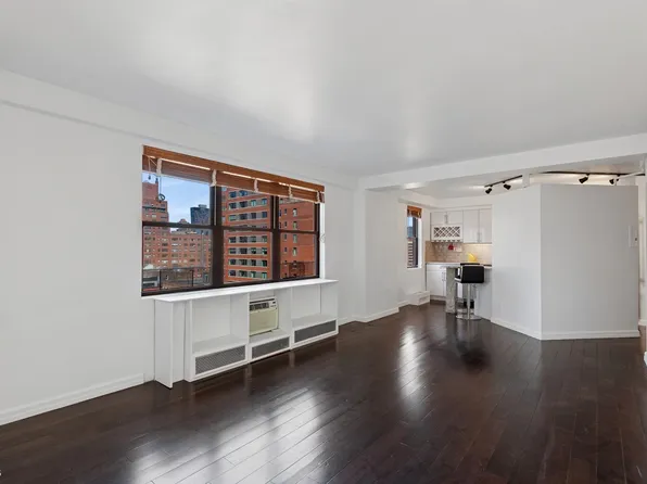 330 Third Avenue 12B image 3 of 13