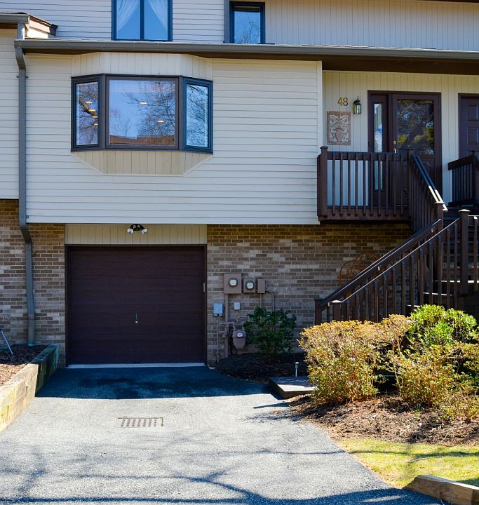 1st image of 48 Peach Hill Ct