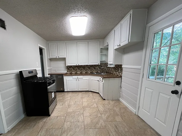 213 Wanda Way #1 — Photo 9