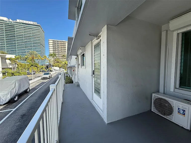 10178 Collins Ave #107 — Photo 26