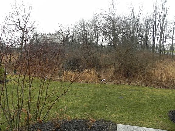 3rd image of 9340 Huggins Ln