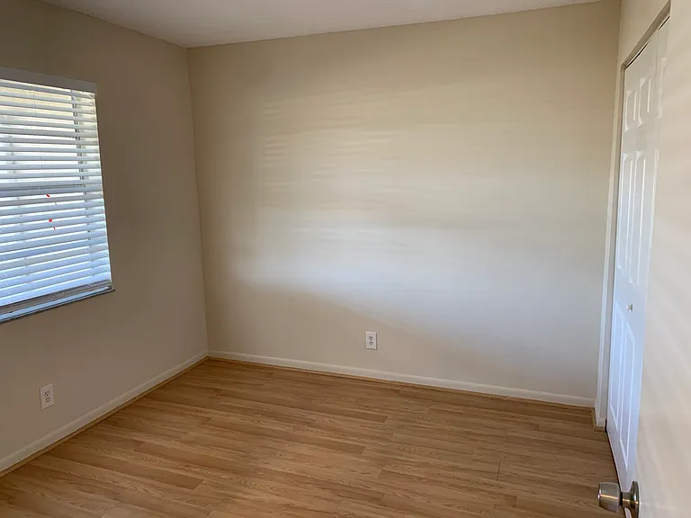 10038 Twin Lakes Dr — Photo 7