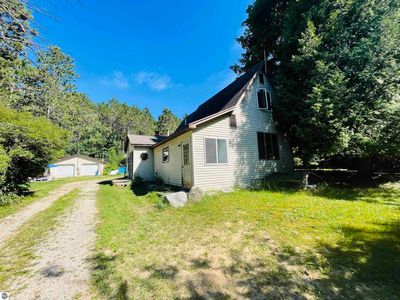 12345 Shippy Rd SW, Fife Lake, MI, 49633