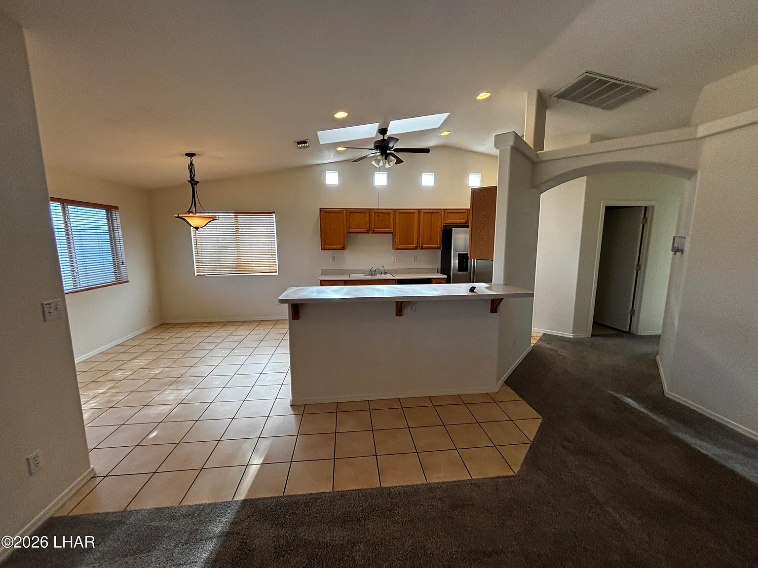 3 bed, 2.0 bath, 1318 sqft, $1,800 — Photo 3