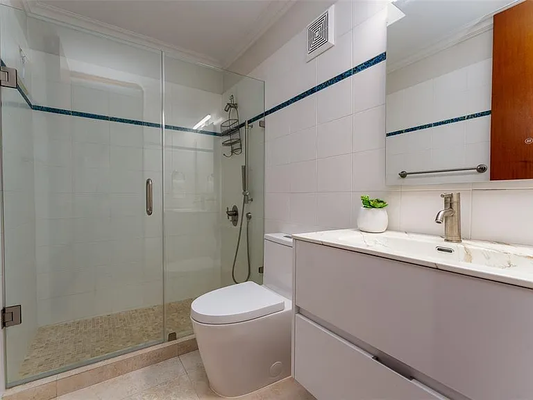 254 Sabanera — Photo 23