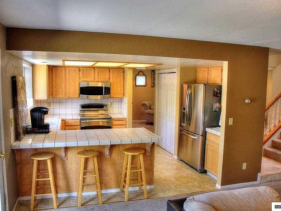 5th image of 3391 Halleck Dr