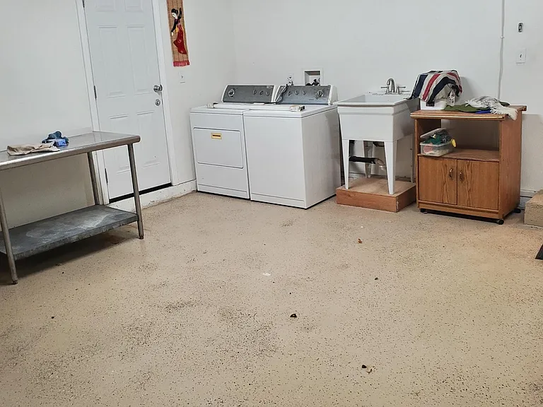 8921 Chimineas Ave — Photo 19
