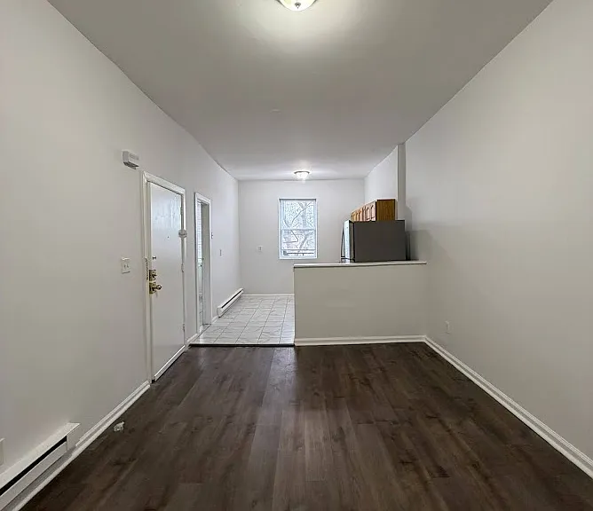 366 Forrest St #1A — Photo 5