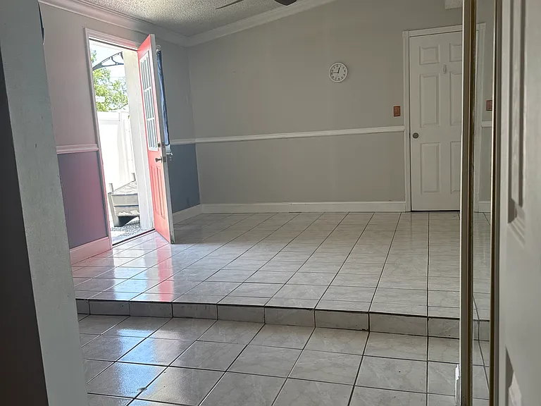 8313 N Orangeview Ave — Photo 11