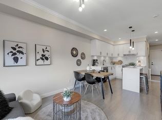 12109 223rd St #320, Maple Ridge, BC V2X 5Y6