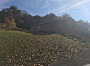 373 Palmer Rd, Kingsport, TN 37660