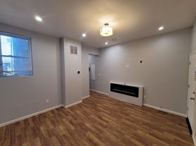 2635 N Calvert St, Baltimore, MD