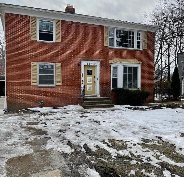1st image of 18316 Chagrin Blvd