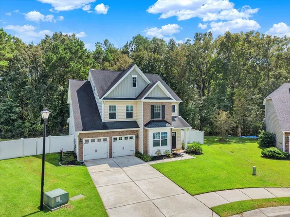 223 Buttonbush Ct, Moncks Corner, SC 29461