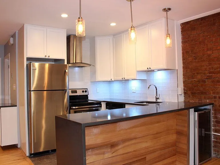 1209 Palisade Ave #1 — Photo 4