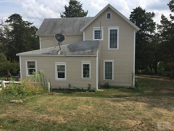 4th image of 1605 Wolf Creek Dr