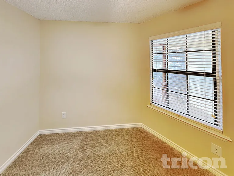1912 Wurzburg Dr — Photo 12