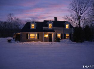 187 Middle River Rd, Danbury, CT 06811