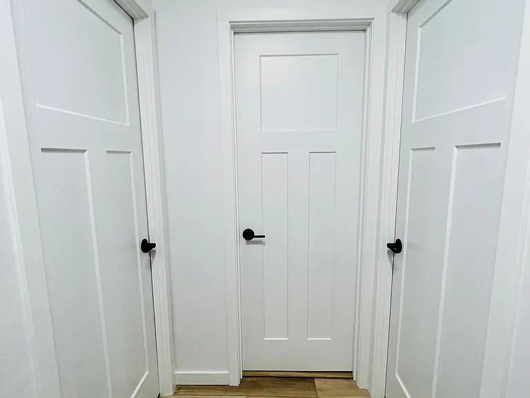 1704 Sussex Walk — Photo 15