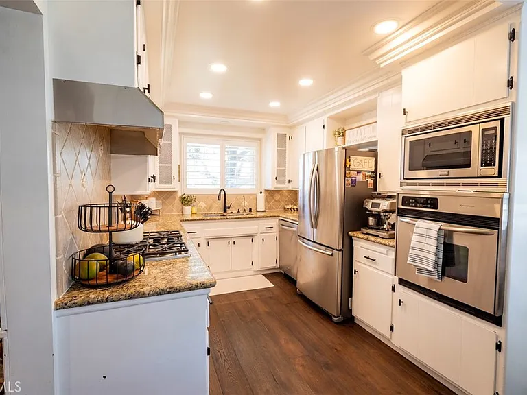 13591 Flint Dr — Photo 31