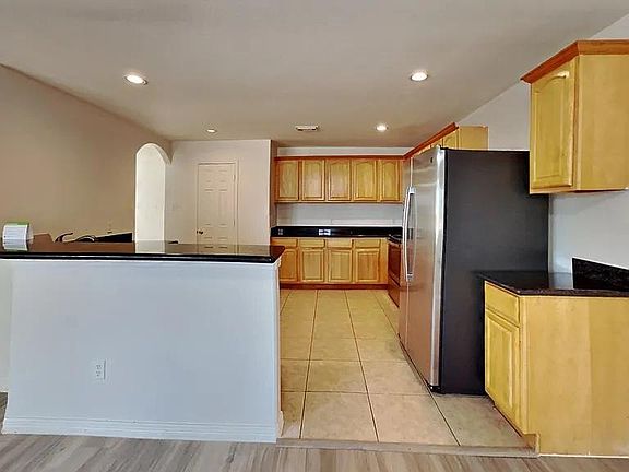 2nd image of 20554 Kenswick Dr #6