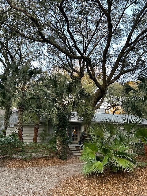 1st image of 10 Hollyberry Ln