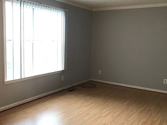 5th image of 1203 Goose Meadow Dr