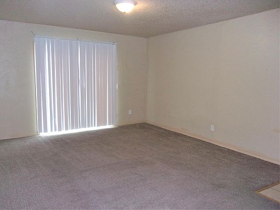 5th image of 7313 Melrose Ln APT A