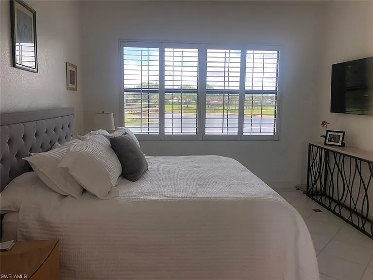 2383 Ravenna Blvd #Penthouse 202 — Photo 23