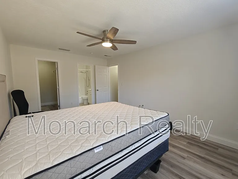 1810 NW 23rd Blvd #165 — Photo 25
