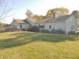 8 Riverview Dr, Newbury, MA 01951