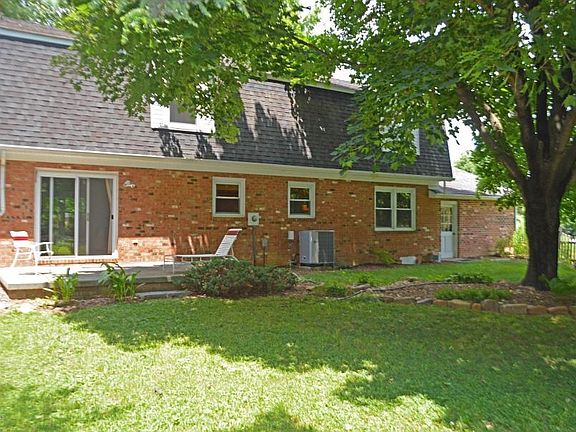 5th image of 314 Woodbine Dr